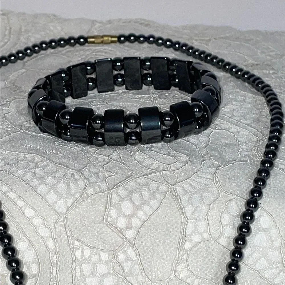 Elegant Hematite Necklace and Bracelet Set
